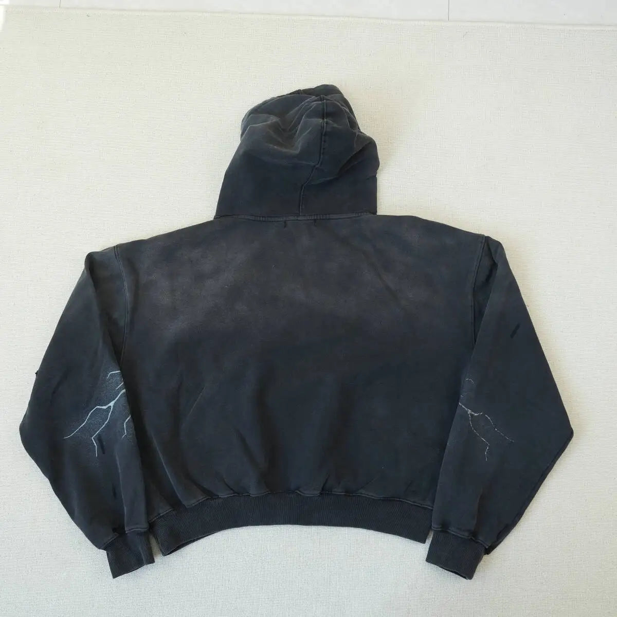 Vale Return Graphic Hoodie – Black/Blue Secondary image