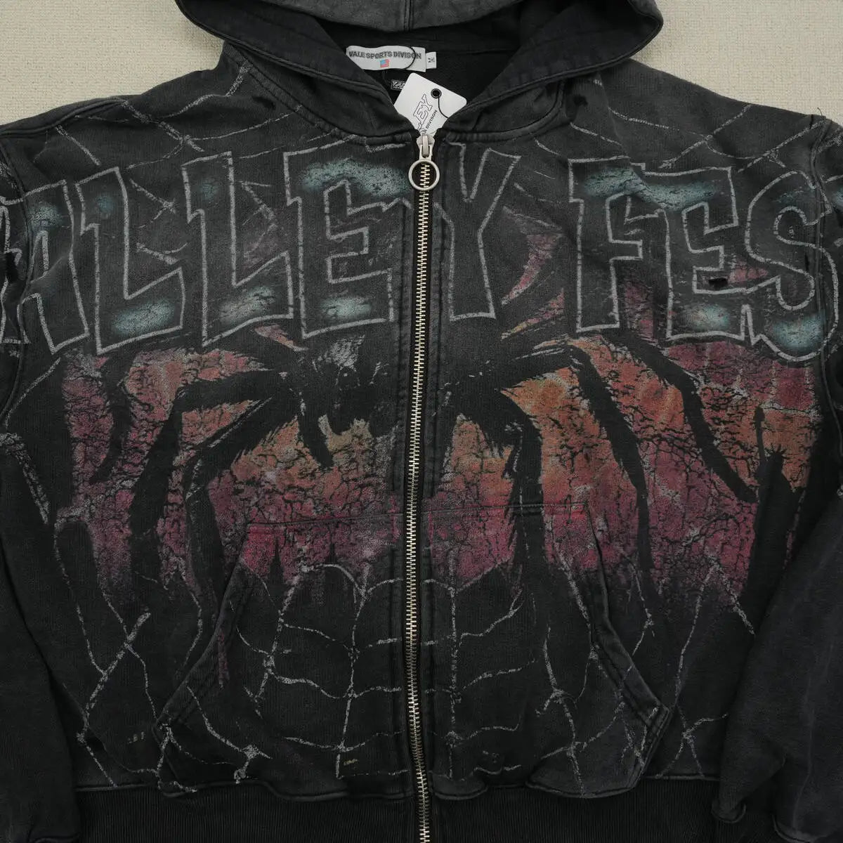 Vale Widow Graphic Zip Hoodie – Black