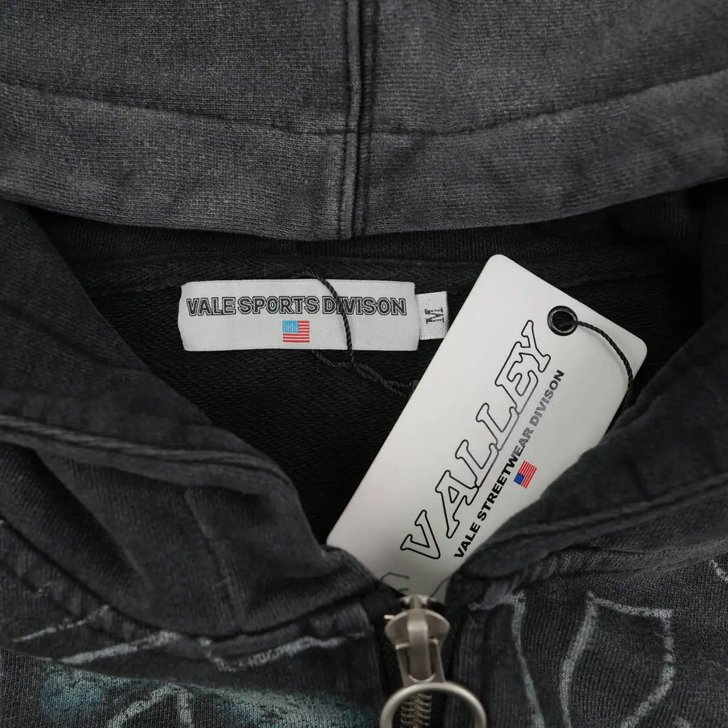Vale Widow Graphic Zip Hoodie – Black